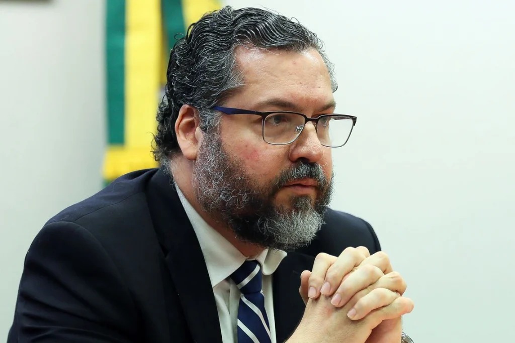 CPI da Covid deve questionar negociações feitas pelo Itamaraty