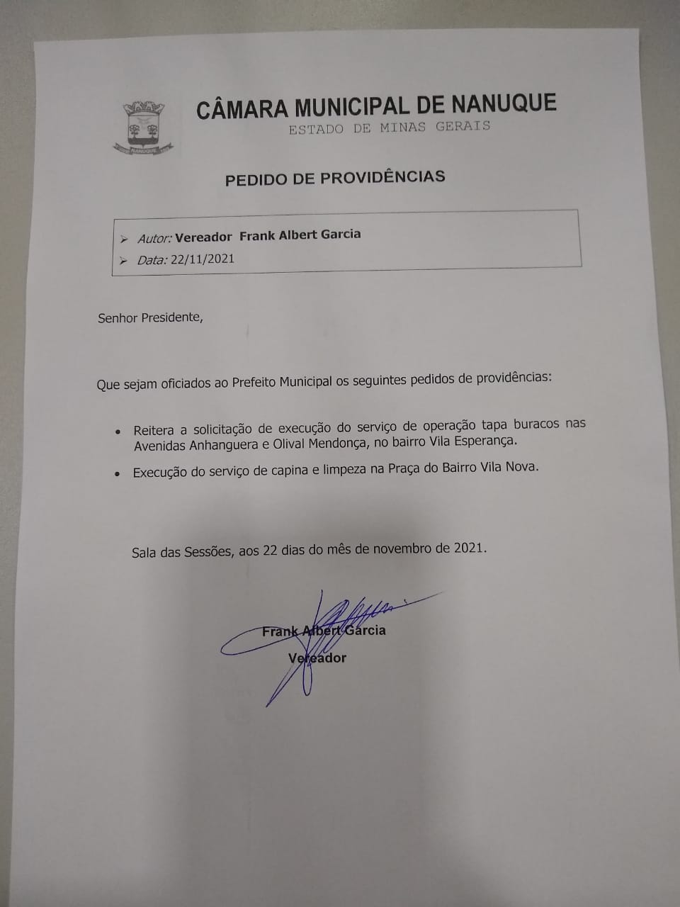 OPERAÇÃO TAPA BURACOS EM NANUQUE-MG