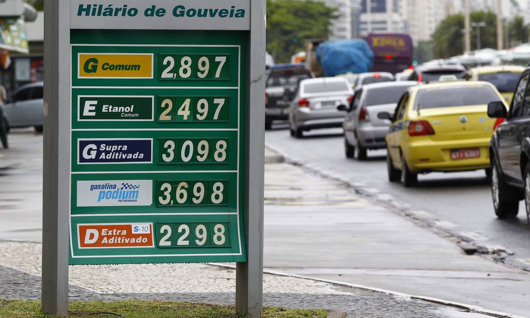 Revendedores de combustíveis de todo o país deverão exibir os preços com duas casas decimais