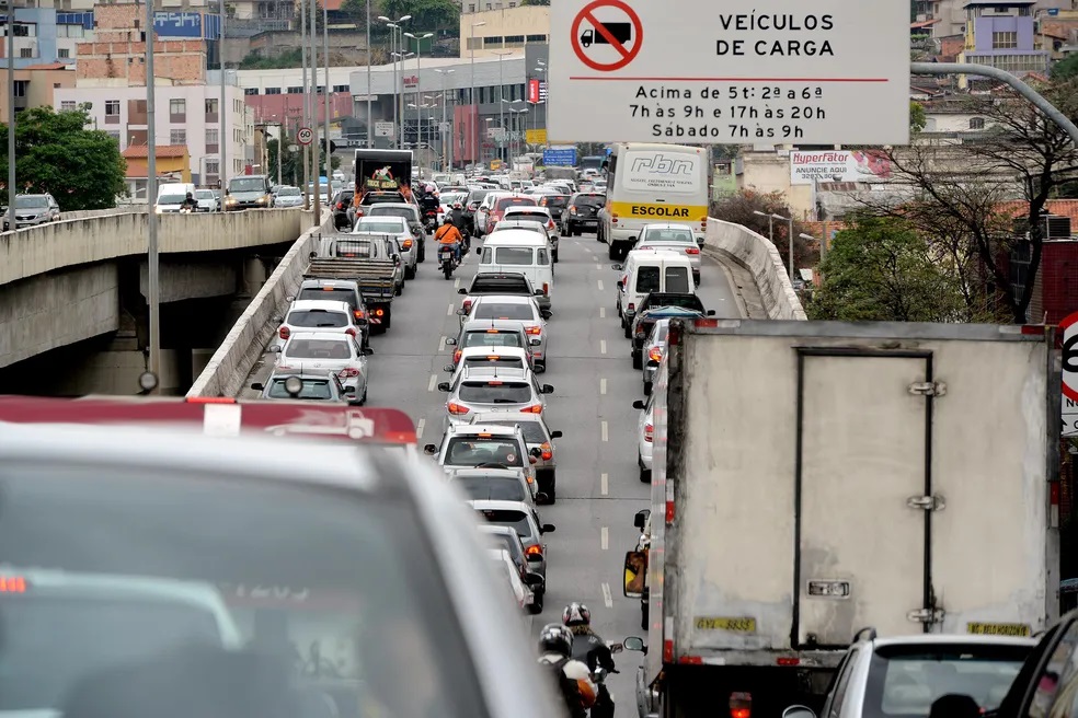 IPVA praticamente dobra em Minas e revolta motoristas