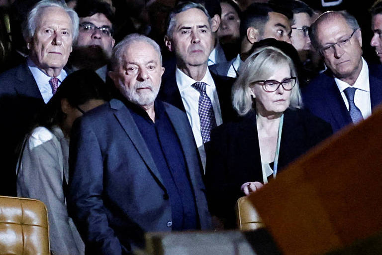 Lula sanciona aumento para ministros do STF; salário vai a R$ 46,3 mil