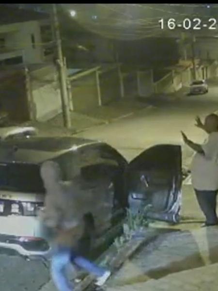 Péricles é assaltado e tem veículo e pertences roubados em Santo André