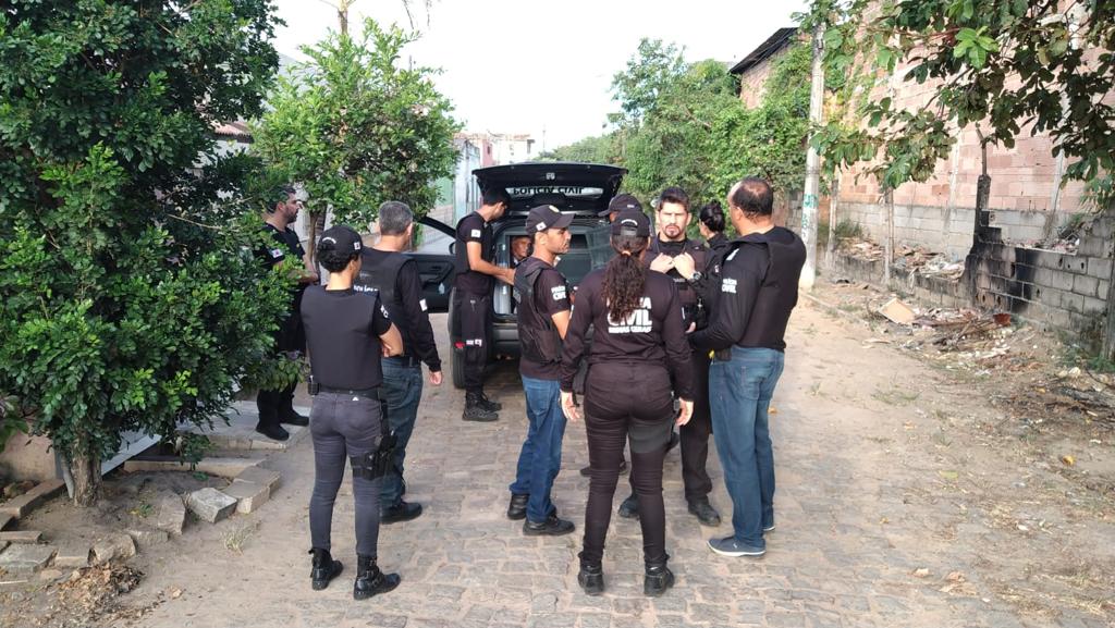 Polícia Civil de Nanuque cumpre mandados de prisão, busca e apreensão na cidade