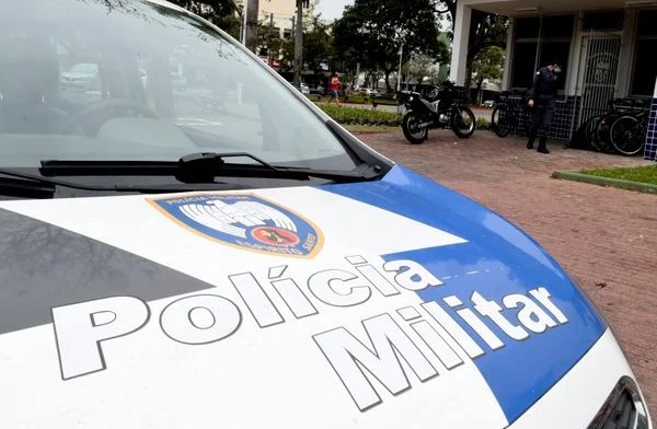 Suspeito invade casa da ex-mulher e esfaqueia homem em Linhares
