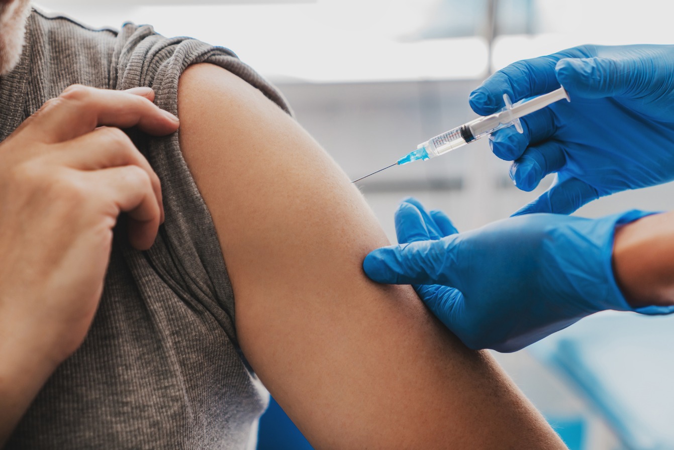 Nova vacina contra dengue, Qdenga começa a ser aplicada no Brasil na próxima semana