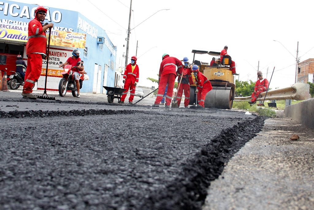 Vereador de Nanuque busca melhorias em infraestrutura para a cidade