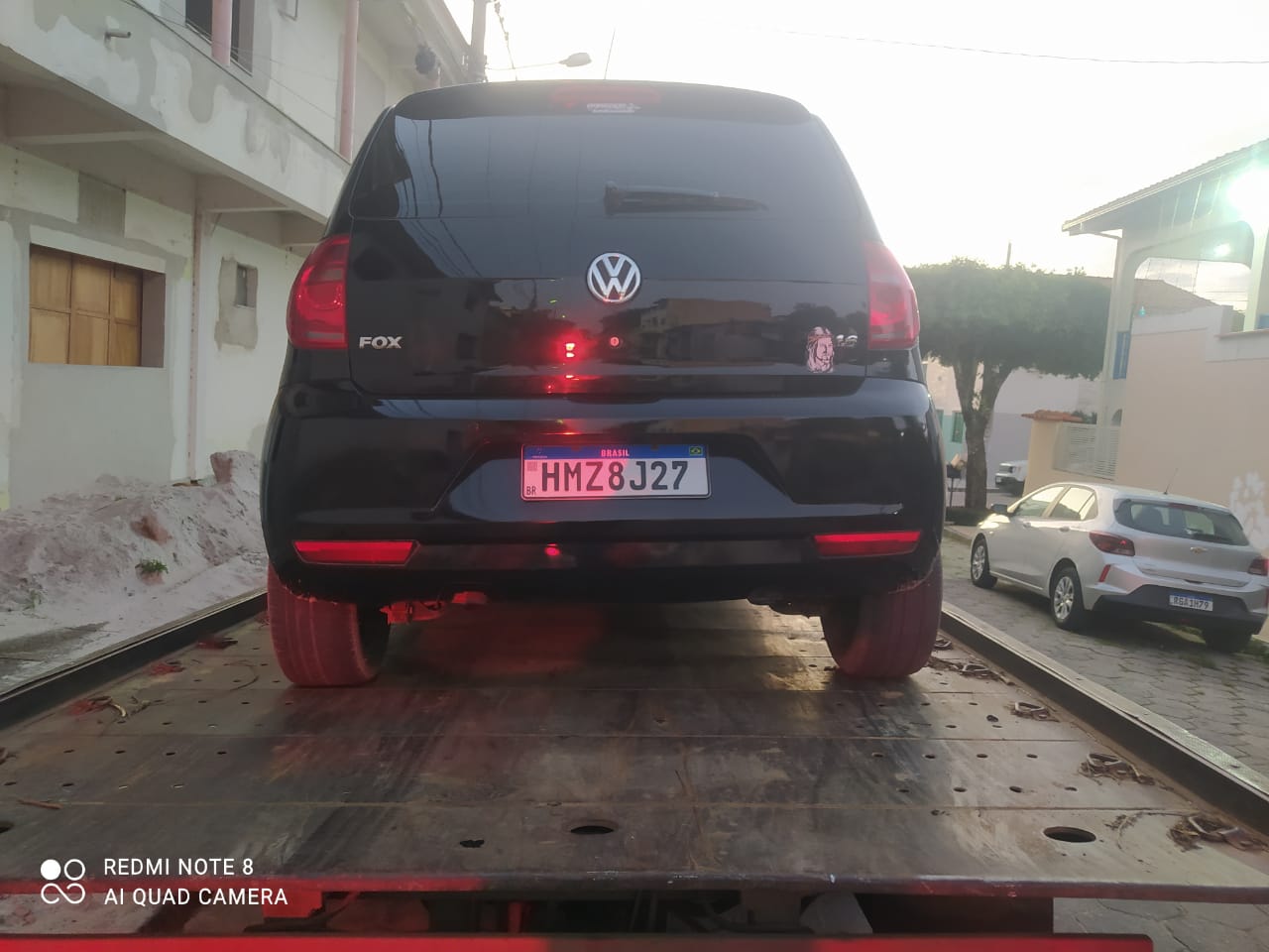 Veículo roubado é localizado e apreendido em Nanuque-MG