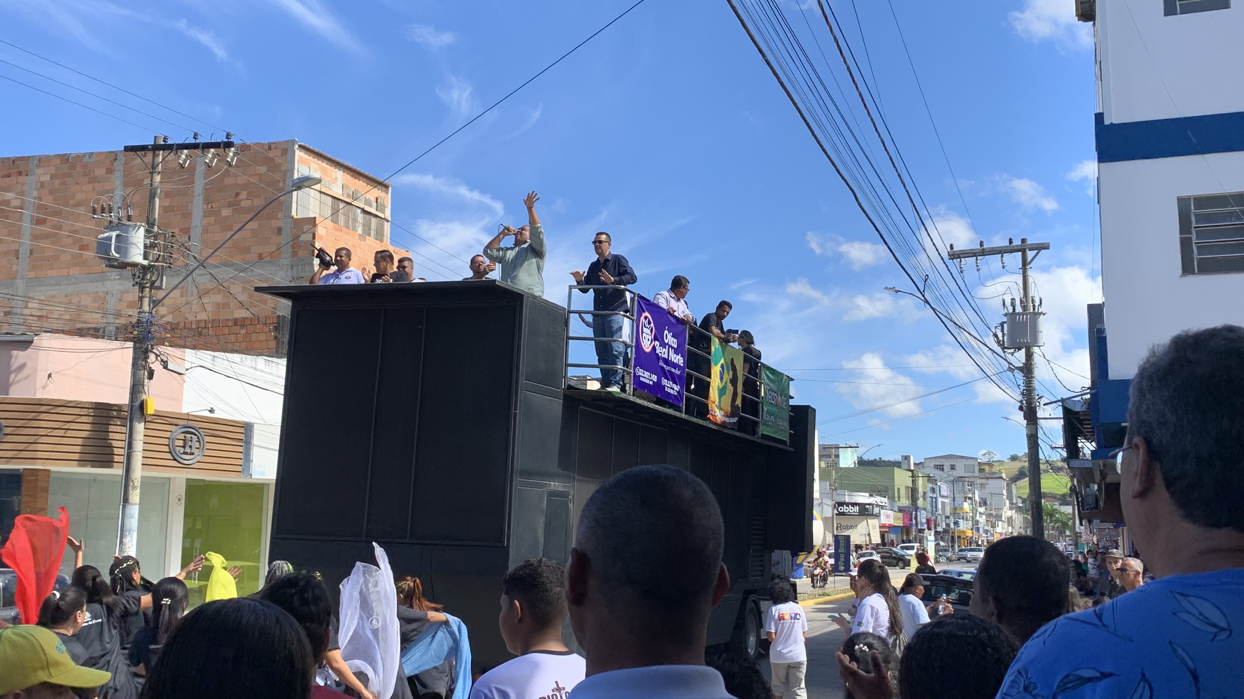 Com muita animação marcha pra Jesus é realizada com sucesso neste sábado(05) em Nanuque