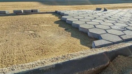 Homenagem e calçamentos: Indicações do vereador Djalma Moreira para Nanuque MG