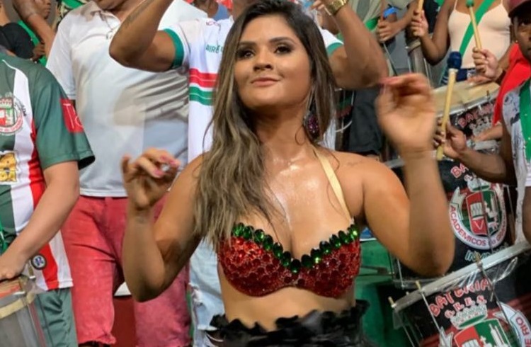 Mileide Mihaile ex de Safadão é criticada na web: ‘Não samba nada’