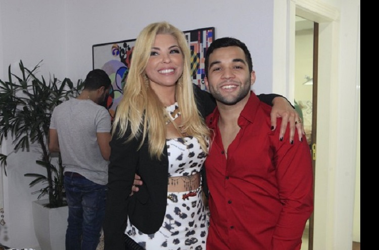 Jonathan Costa vai processar a própria mãe por hit do passado