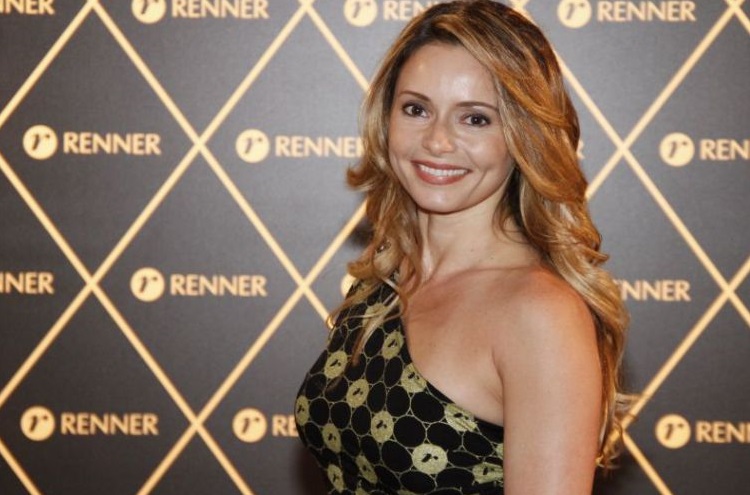 'Quero mostrar que sou mais do que a gostosona', desabafa Rita Guedes