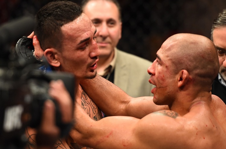Após derrotar Aldo, Holloway o elogia: 'Brasil deveria construir estátuas dele"