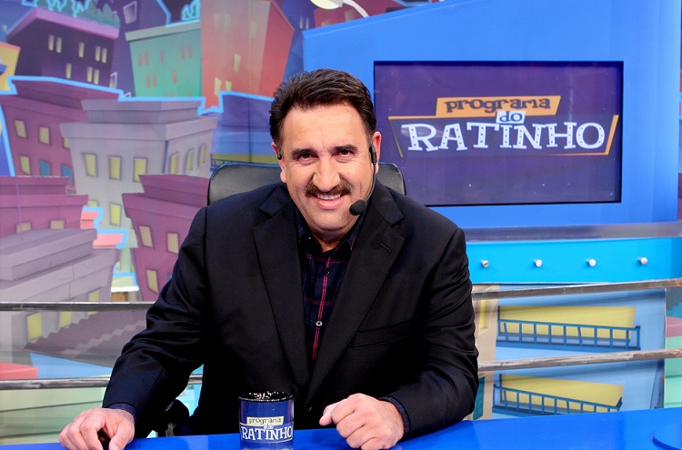 Ratinho tenta se explicar após declaração sobre gays: 'Gosto muito deles'