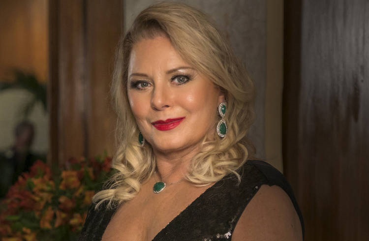Vera Fischer revela ter dificuldade para voltar a se apaixonar
