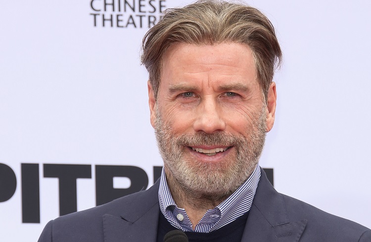 Sempre polêmico,John Travolta cobra R$ 2 mil para tirar fotos