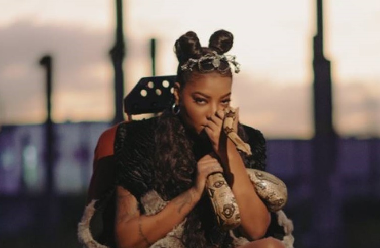 'Cobra Venenosa': Ludmilla desmente que nova música seja indireta para Anitta