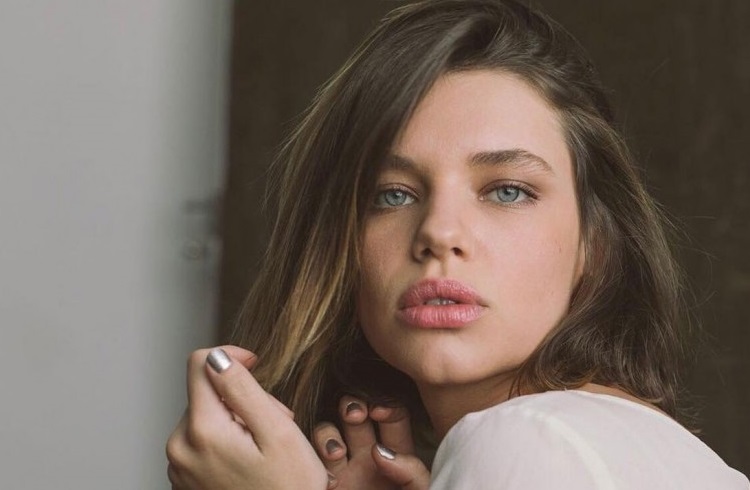 Bruna Linzmeyer rebate críticas sobre seus pêlos na virilha: 'Acho sexy'