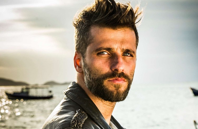 Bruno Gagliasso volta a gravar 'O Sétimo Guardião' após cirurgia