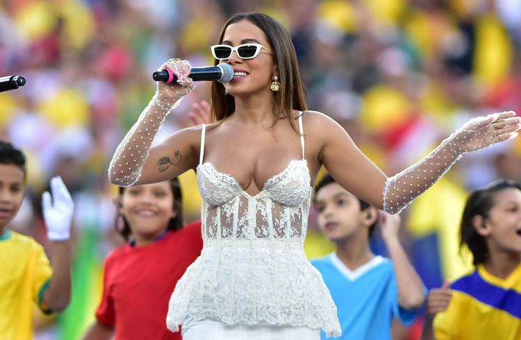Anitta é critica no encerramento da Copa América: "Chama a Ivete"