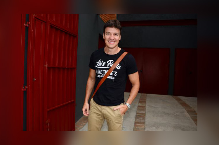 Alvo de piada na Globo, Faro responde: 'Humildade precede a honra'