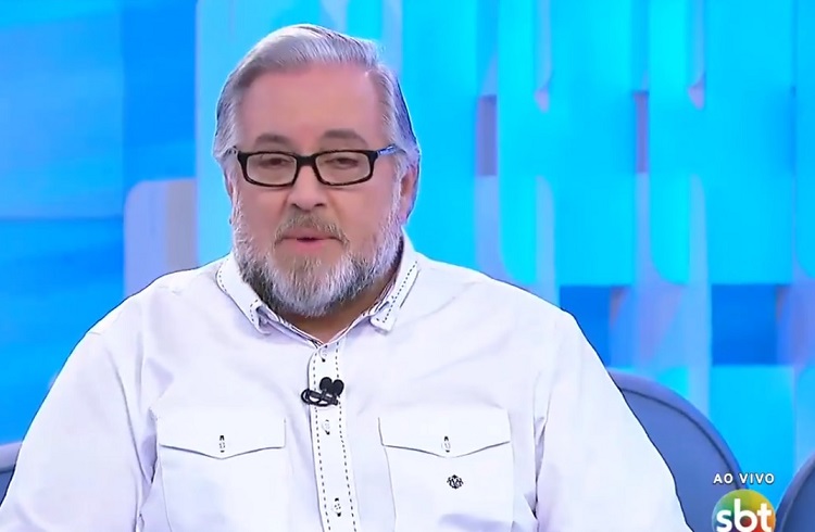 "Silvio Santos não vai me trocar por um robô", diz Leão Lobo