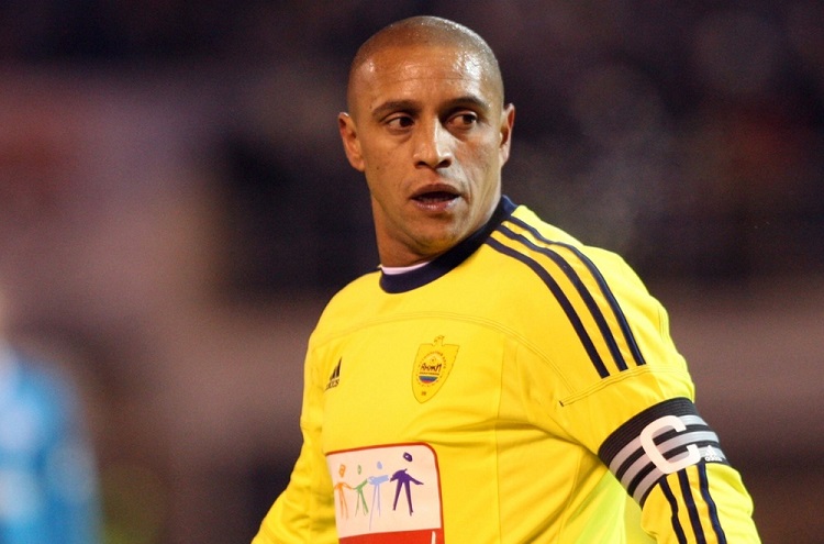 Ex-jogador Roberto Carlos pode ir para a prisão por pensão atrasada