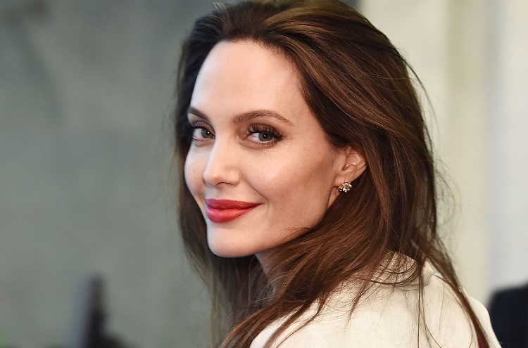 Juiz determina nova regra para que Angelina não perca guarda dos filhos