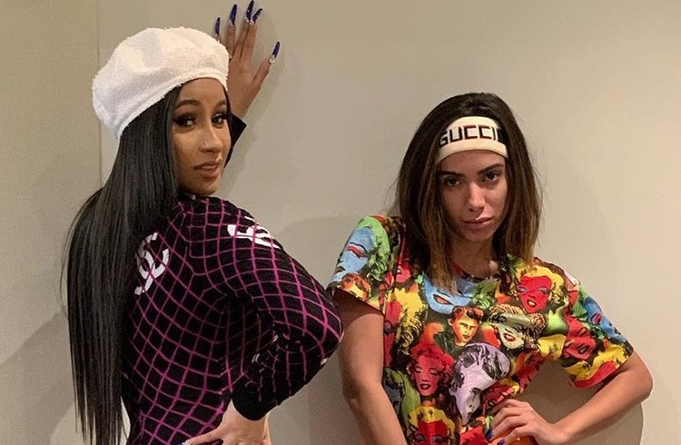 Anitta anuncia parceria com Cardi B