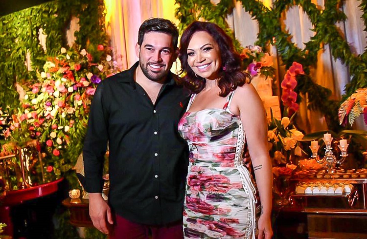 Solange Almeida anuncia separação após dois anos de casamento