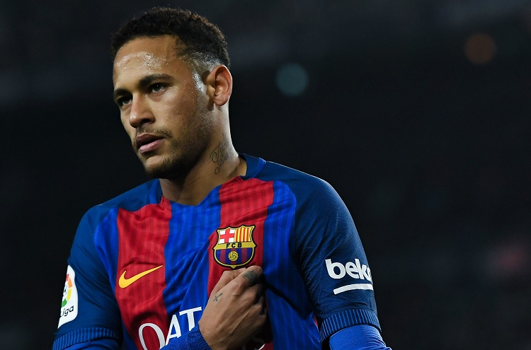 Neymar passa Messi e CR7 e se torna o jogador mais valioso do mundo