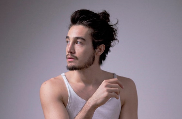 Suposto nude de Tiago Iorc vaza e vira um dos assuntos mais comentados