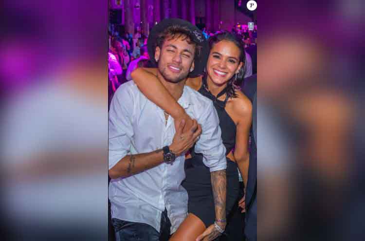 Bruna Marquezine e Neymar dão indícios de novo término