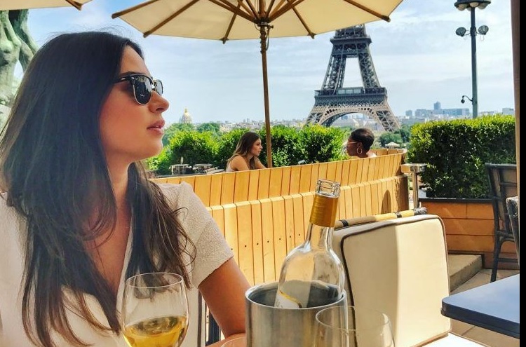 Thaila Ayala é criticada após afirmar que 'pessoas fedem muito na França'