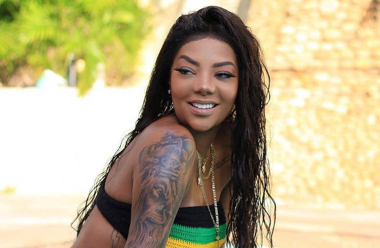 Após briga com Anitta, Ludmilla fala sobre 'concorrência': 'Engoli sapo'