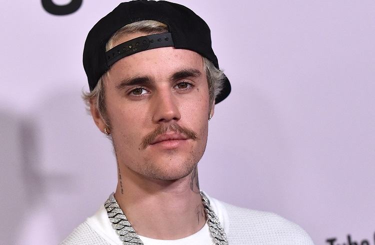 "Me descontrolei e enlouqueci", revela Justin Bieber sobre Selena Gomez