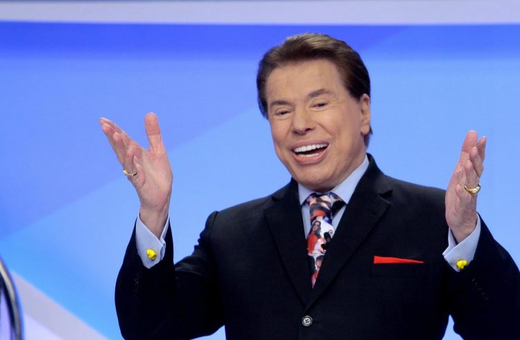 Mulher diz ser filha de Silvio Santos e vai á justiça