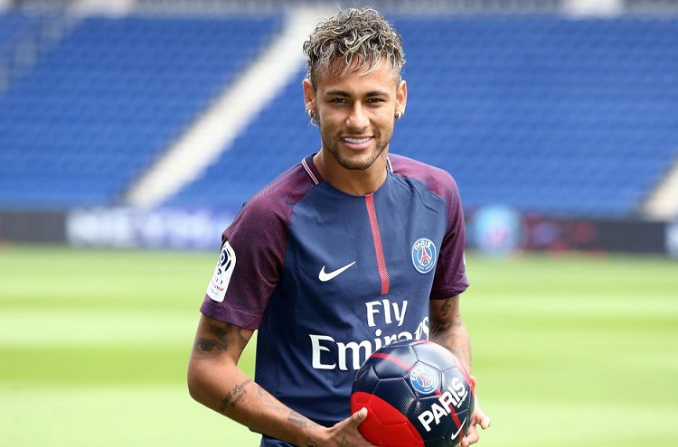 Neymar ultrapassa Messi e CR7 como jogador mais valioso do planeta