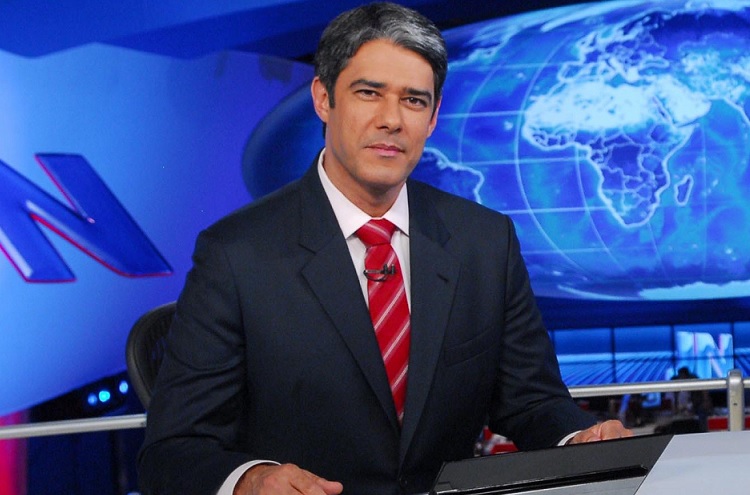 William Bonner vai trabalhar de cadeira de rodas e fica malvisto na Globo