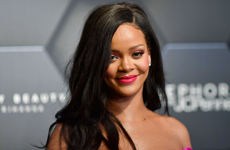 Fundação de Rihanna doa US$ 5 milhões para combate ao coronavírus