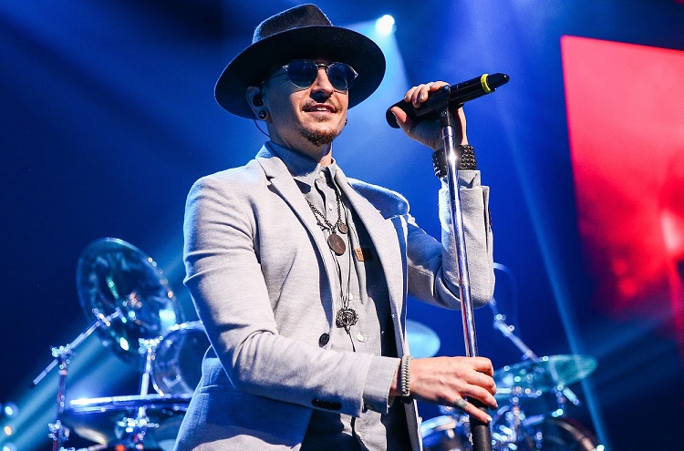 IML confirma suicídio de vocalista do Linkin Park