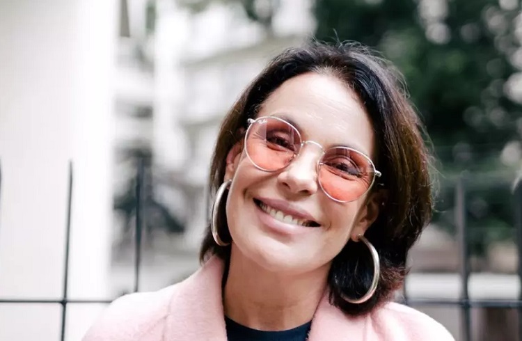Funcionários da Record estão revoltados com Carolina Ferraz
