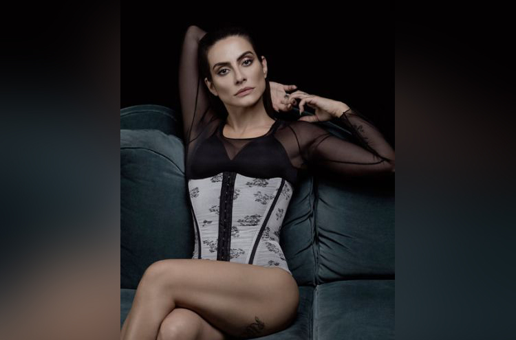 Cleo Pires revela 'crush' por Jennifer Lopez