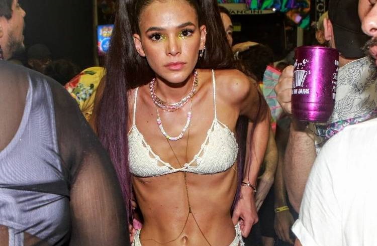 Marquezine rebate críticas sobre peso: 'Vou postar exame de sangue'