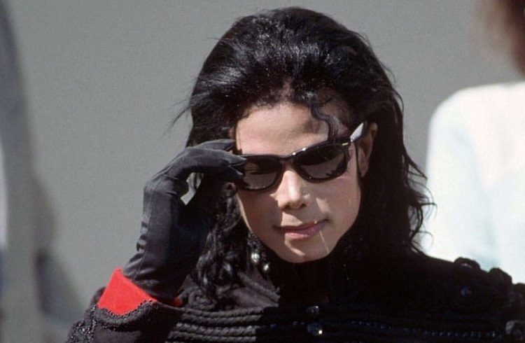 Patrimônio de Michael Jackson cresce em mais de R$ 7 bilhões após sua morte