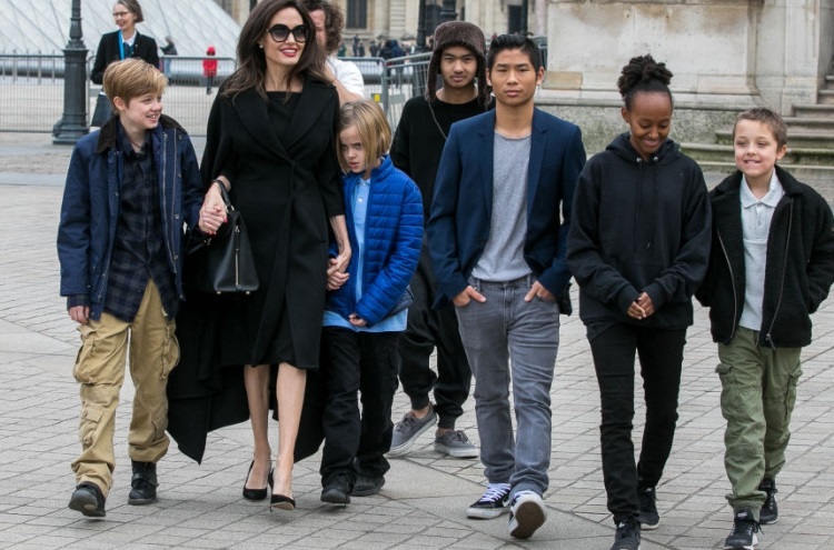 Filhos estão descontentes com novo relacionamento de Angelina Jolie
