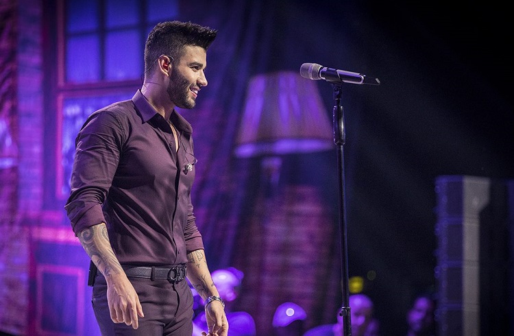 Gusttavo Lima doa 12 mil reais para criança tetraplégica durante show
