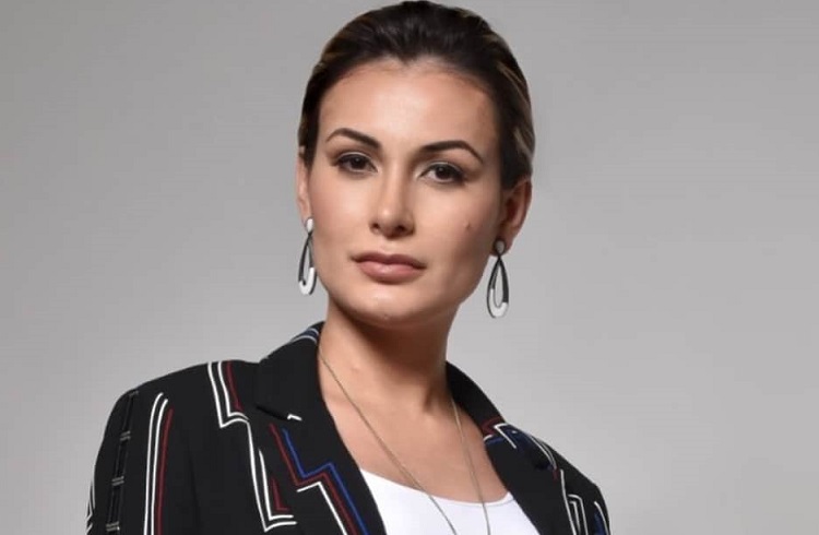 Andressa Urach desabafa: “Só não me mato porque tenho filho para criar”