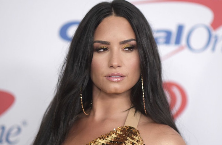 Demi Lovato rebate críticas: 'Eu sou mais do que o meu peso'